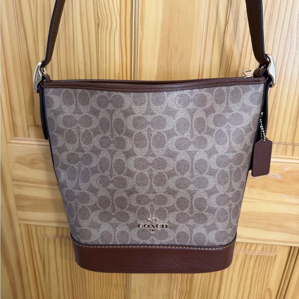 Brand New! Coach Brown and Tan Crossbody👜